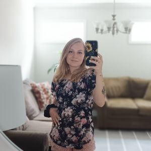 Meet your Posher, Pamela